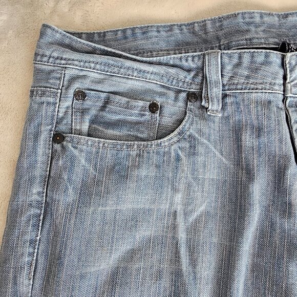 Heritage 1981 Men's Straight Button Up Jeans, Size 32, Light wash - Picture 13 of 15